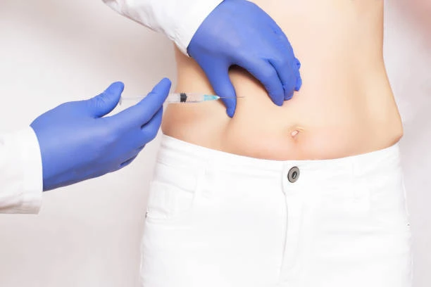 Aplicação de bioestimulador de colágeno